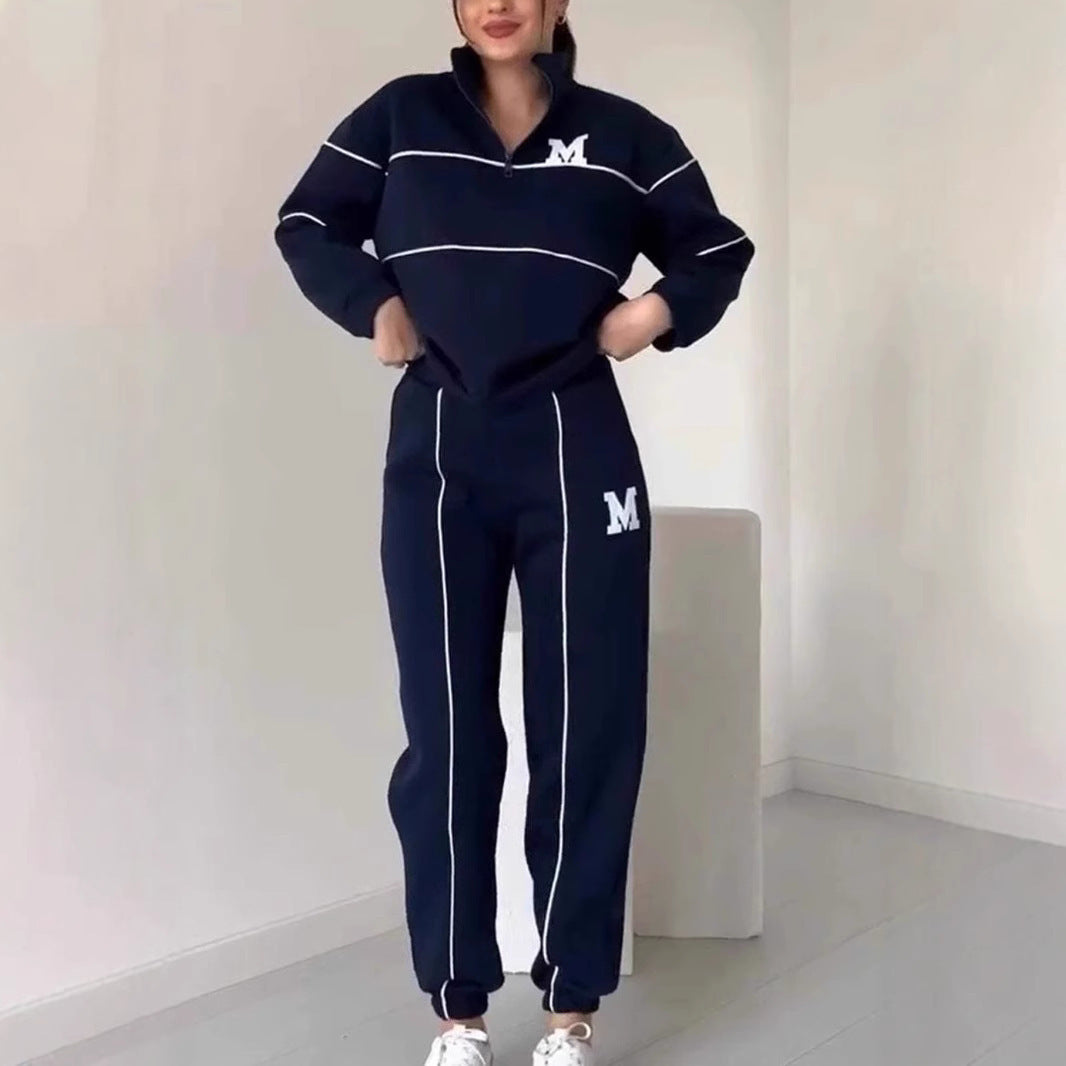 Womens Baggy Style Sweatsuit With Fine Finish